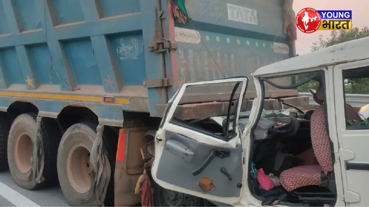Two killed in horrific accident on Yamuna Expressway