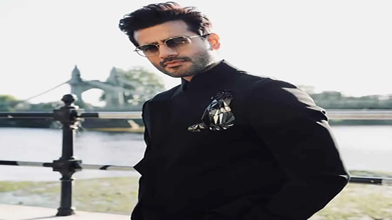 KaranTacker