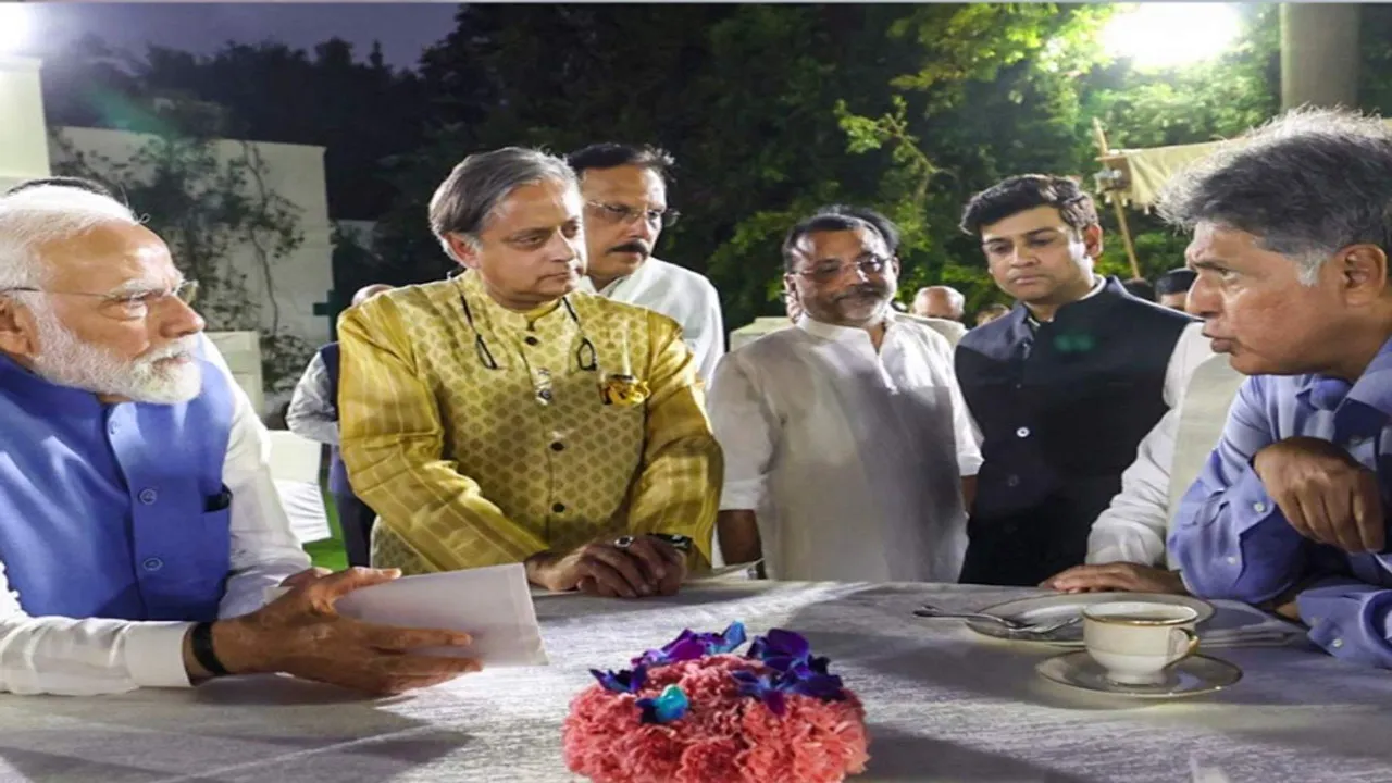 Manish Tewari and shashi tharoor