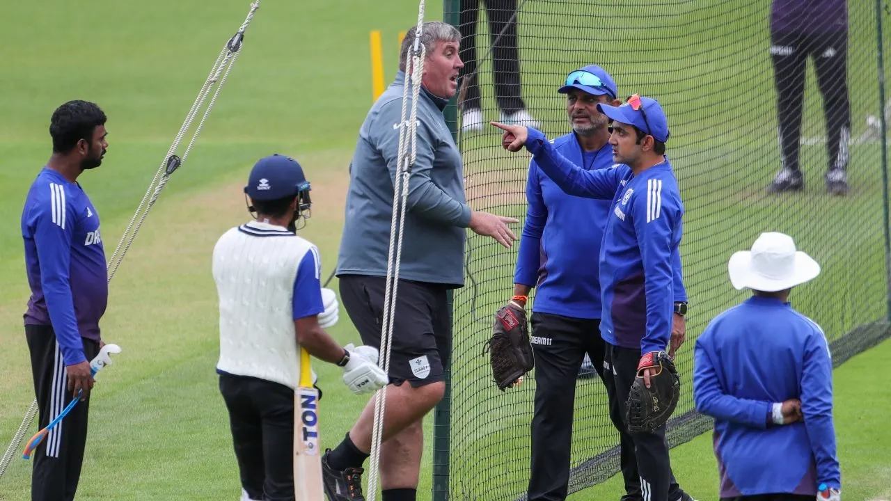 gautam gambhir and pitch curator