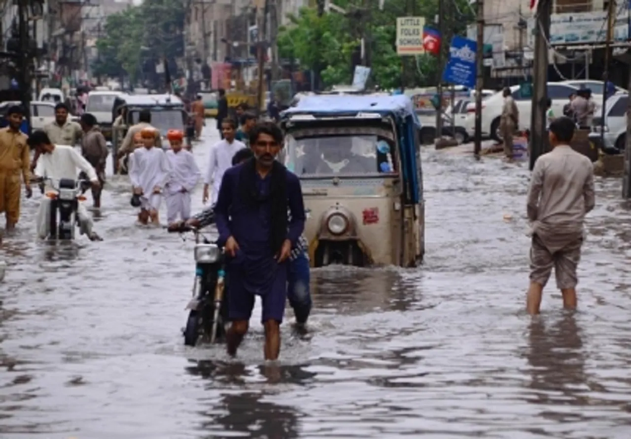 Heavy Rain in pakistan