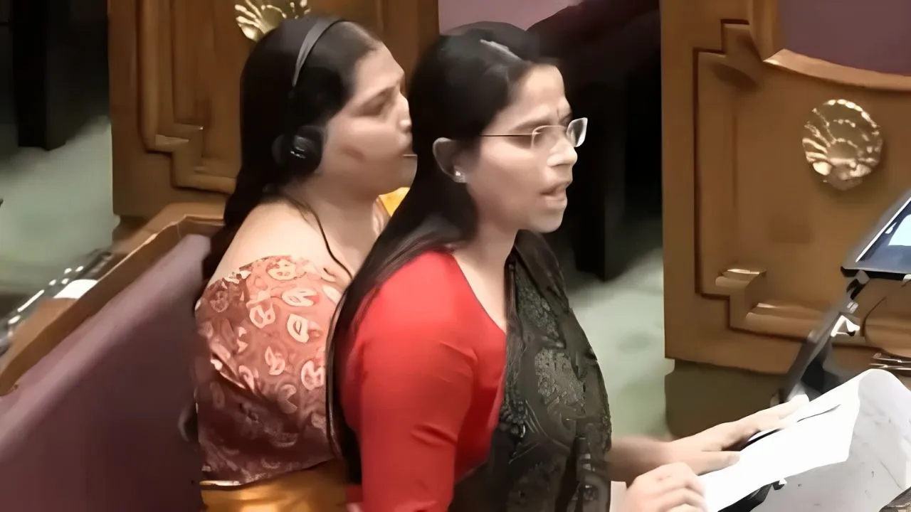 samajwadi party mla pooja pal