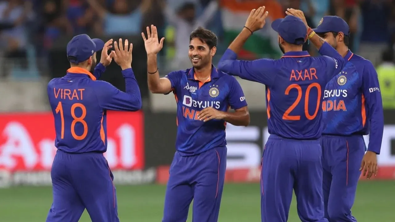 Bhuvneshwar kumar in asia cup