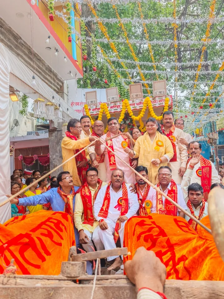 कृष्ण जन्माष्टमी के बाद दधिकांधो शोभायात्रा में कैंट विधायक ने जमाया रंग