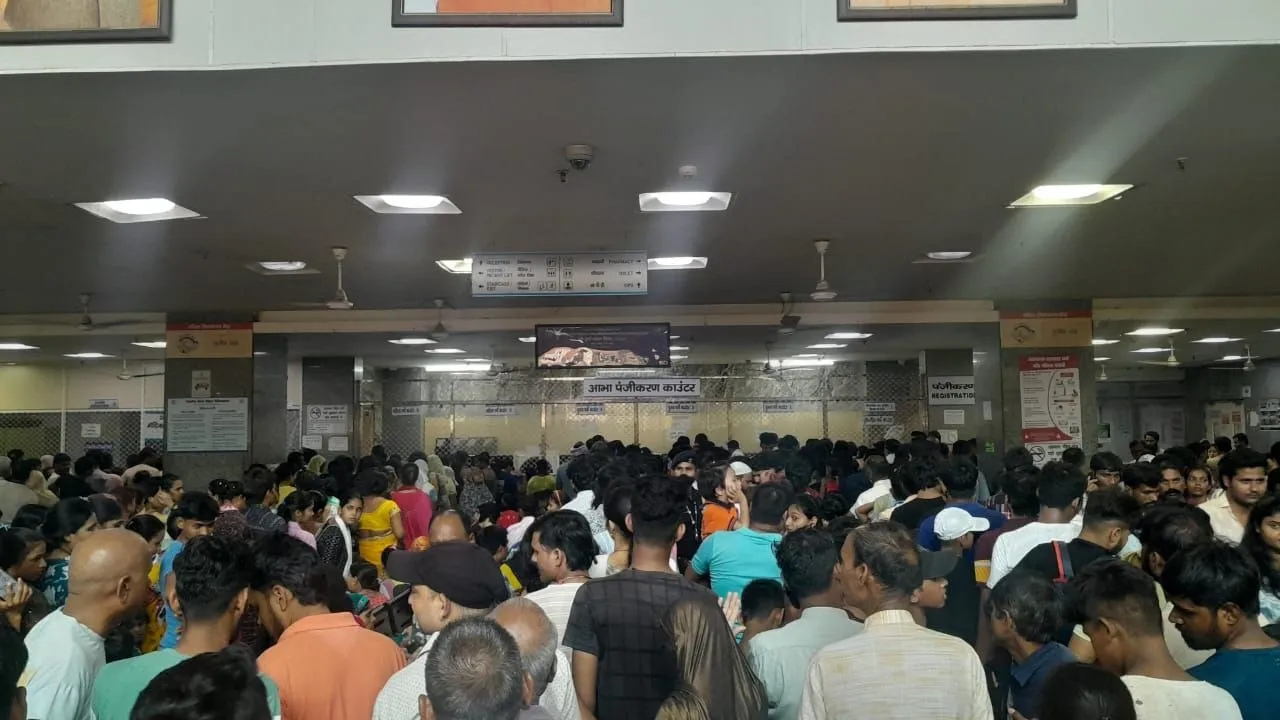 noida district hospital