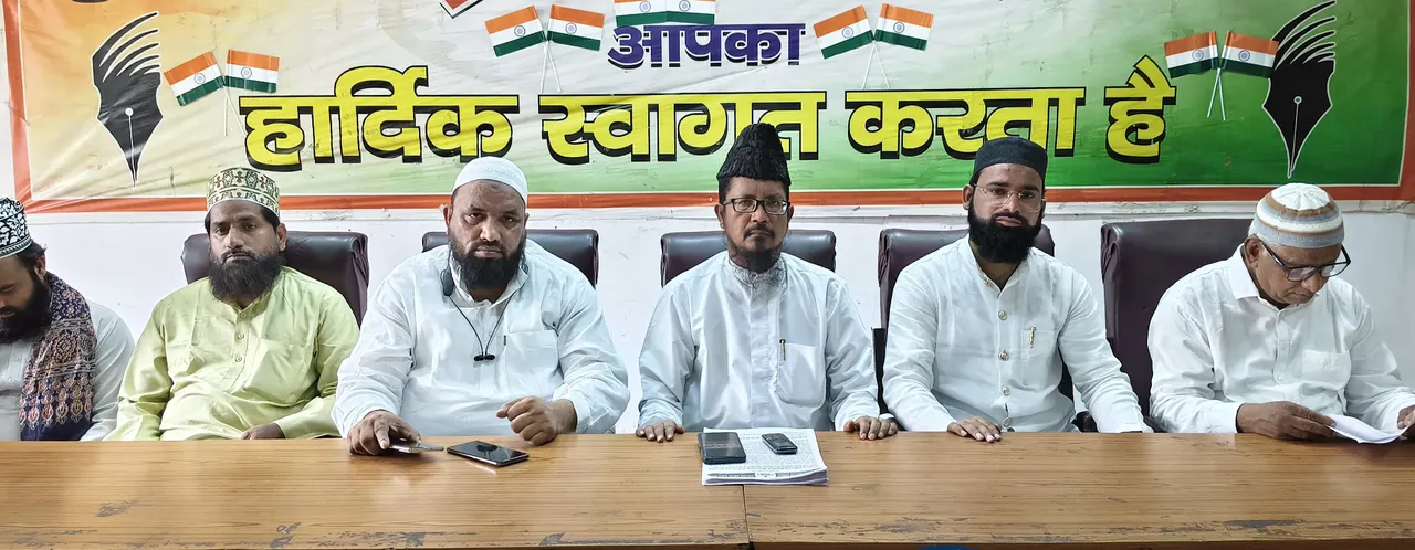 आल इंडिया मुस्लिम जमात के अध्यक्ष मौलाना शहाबुद्दीन रजवी