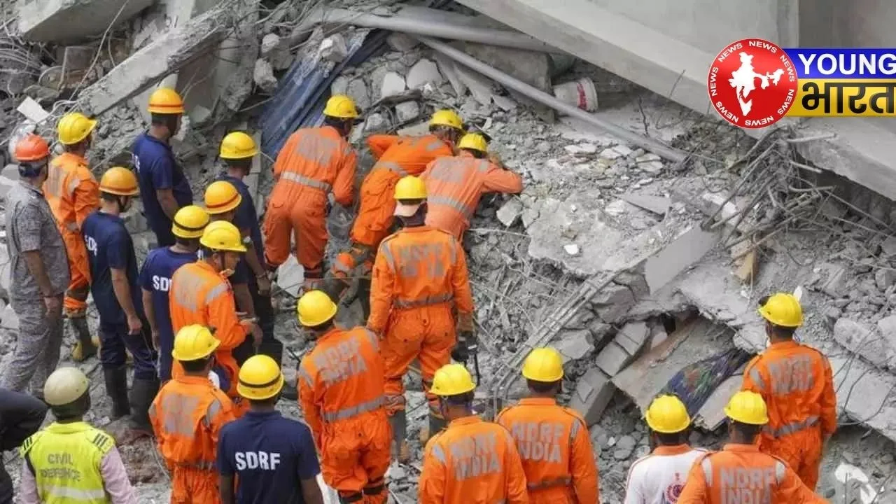 Daryaganj building collapse