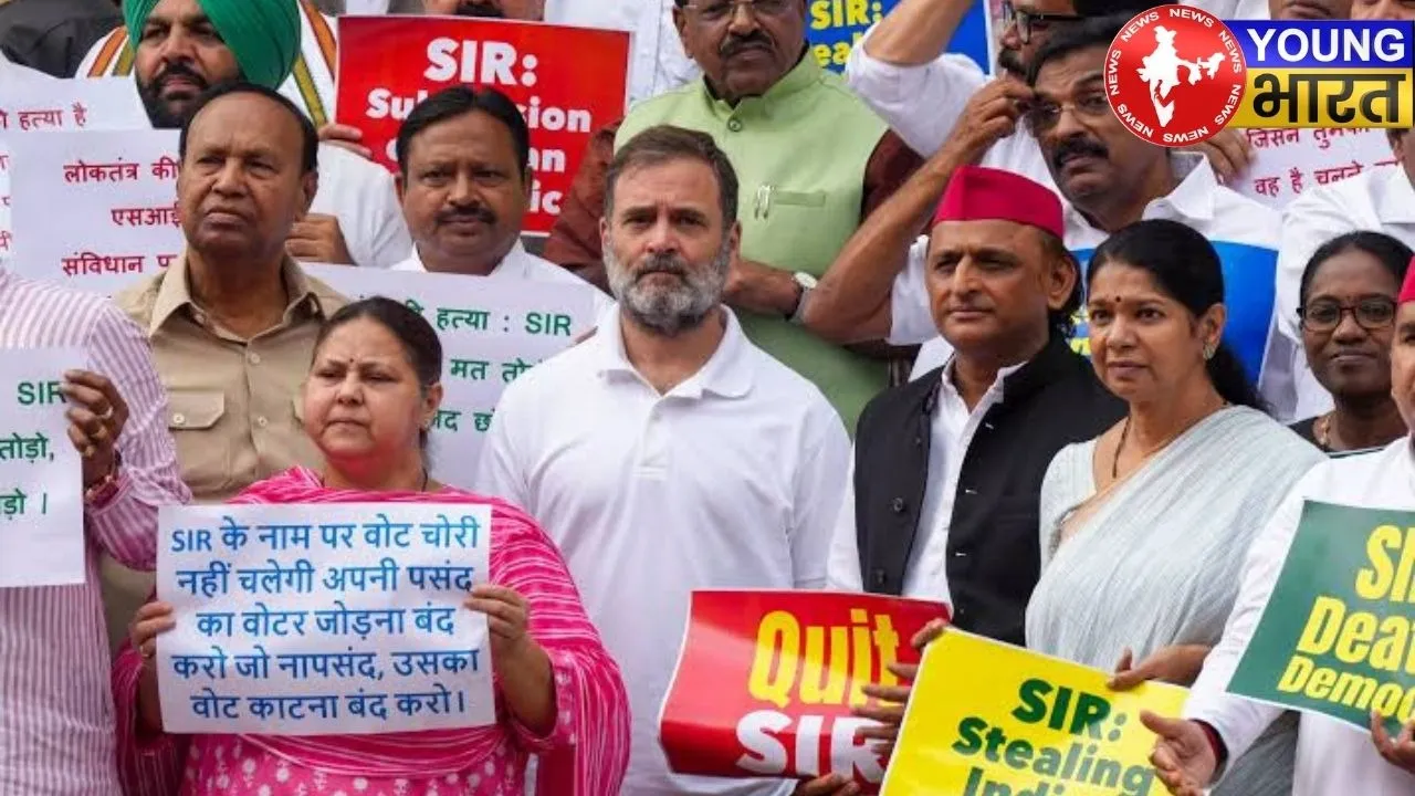 Protest on SIR file Photo