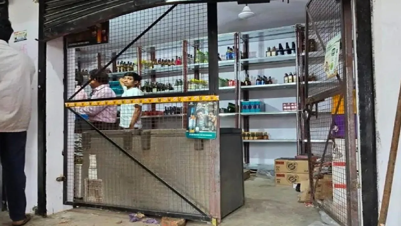 Lucknow theft