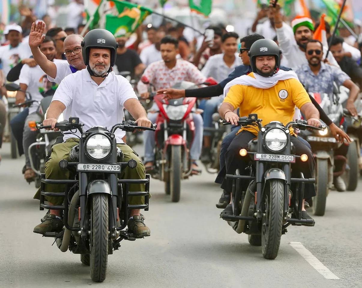 rahul gandi tejaswi yadav voter adhikaar yatra on bullet