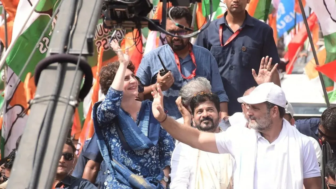 Voter Adhikar Yatra Priyanka Gandhi Rahul Gandhi