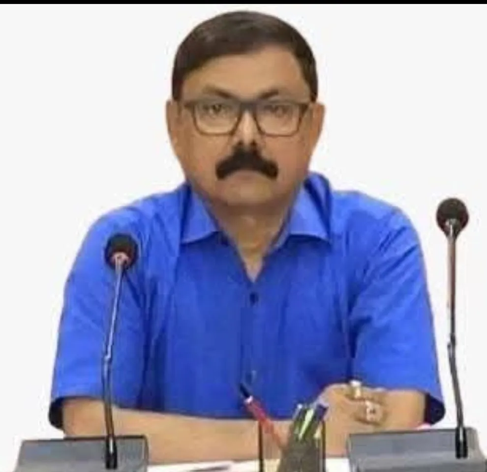 डीएम अविनाश सिंह