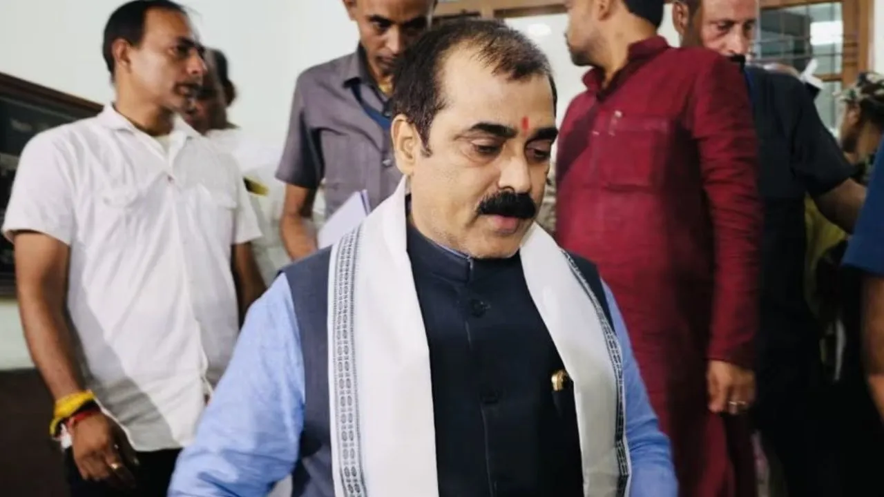 Jivesh Mishra Minister