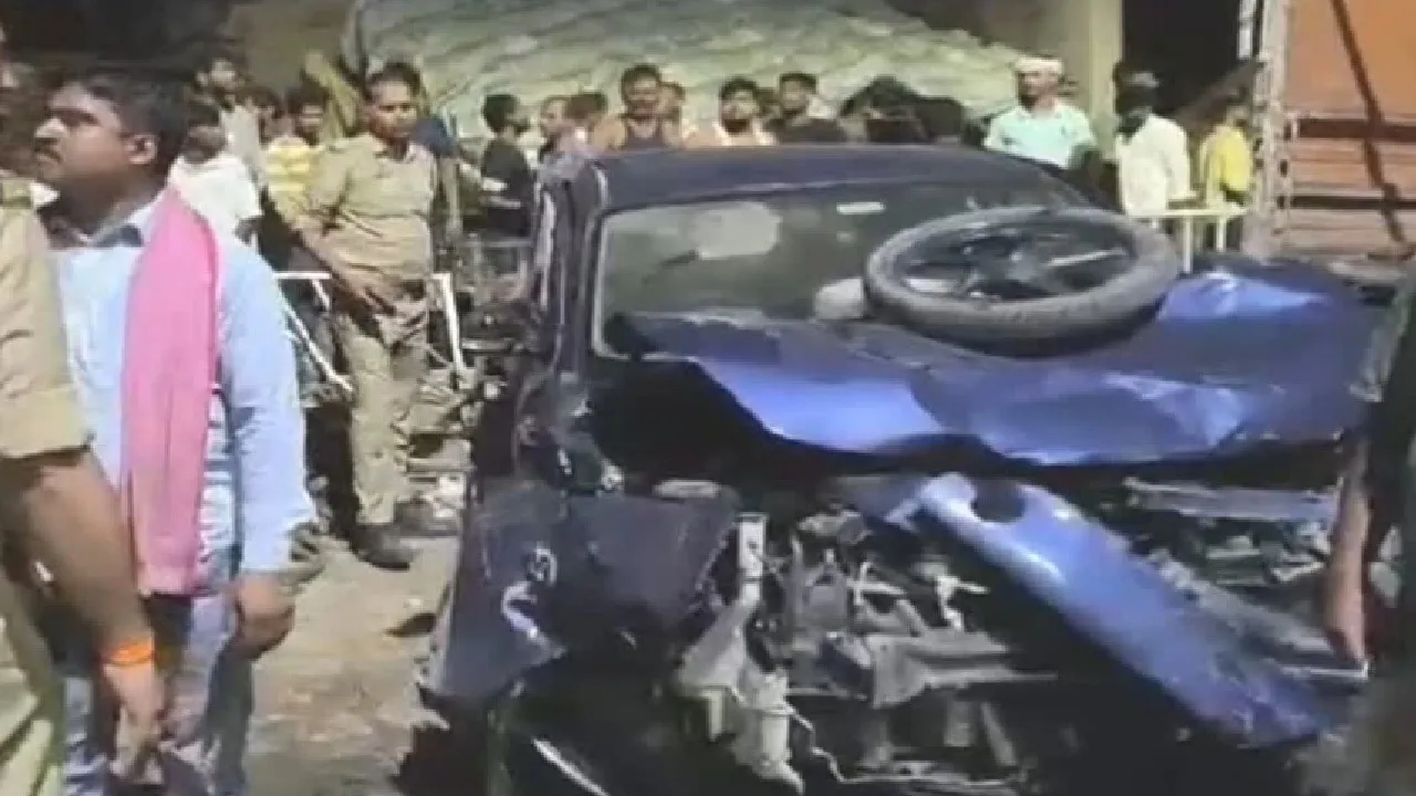 Pratapgarh Accident