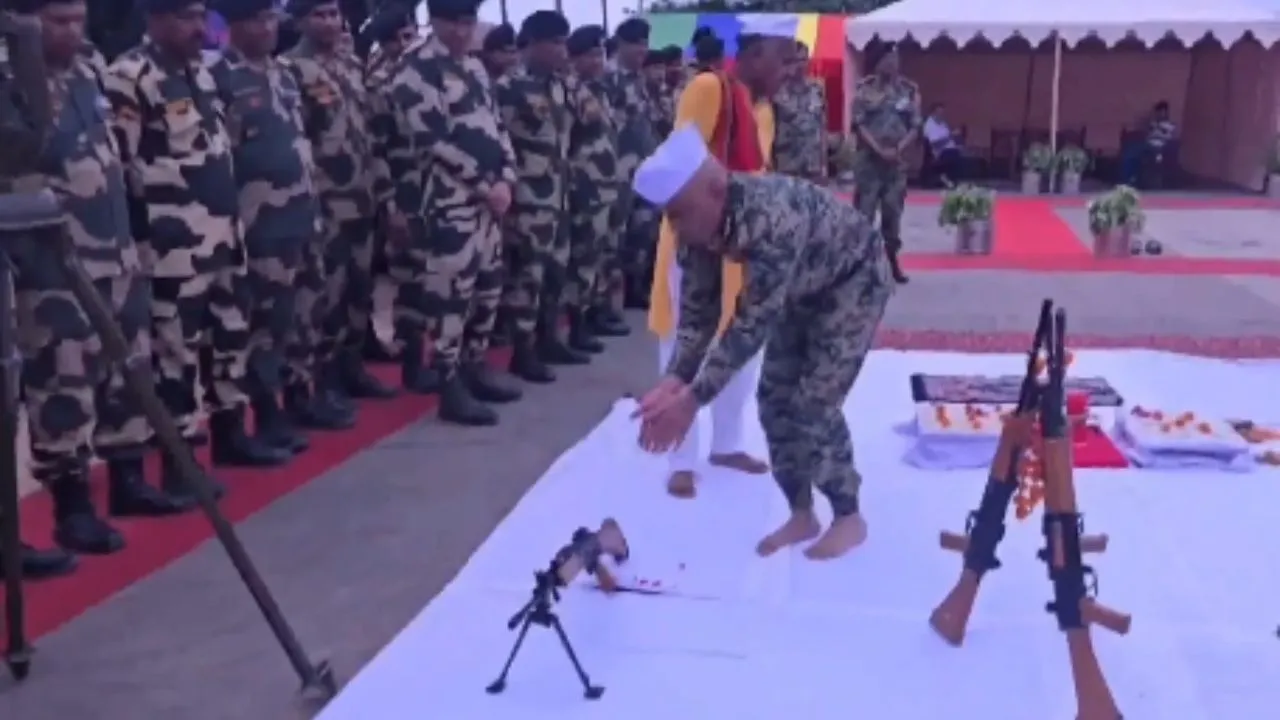 BSF performed weapon worship on Dussehra