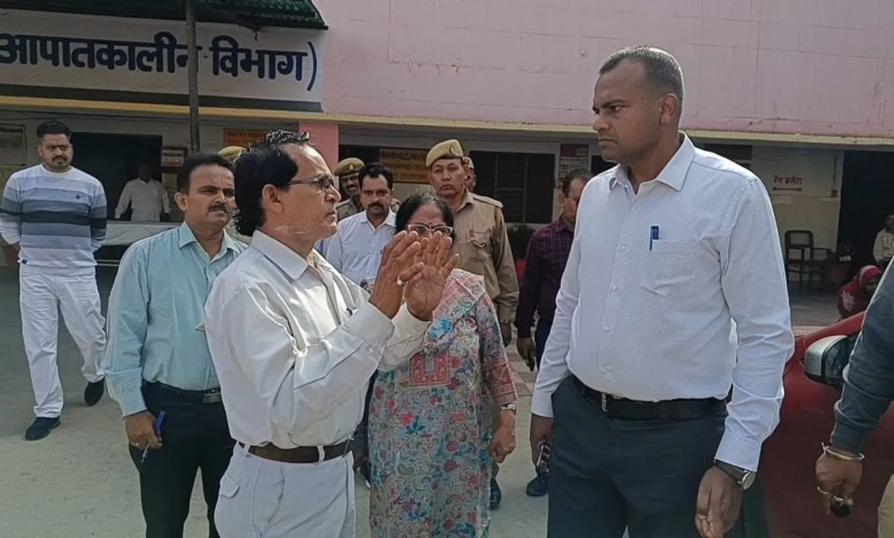 जिला अस्पताल अचानक पहुंच गए कमिश्नर भूपेंद्र एस चौधरी