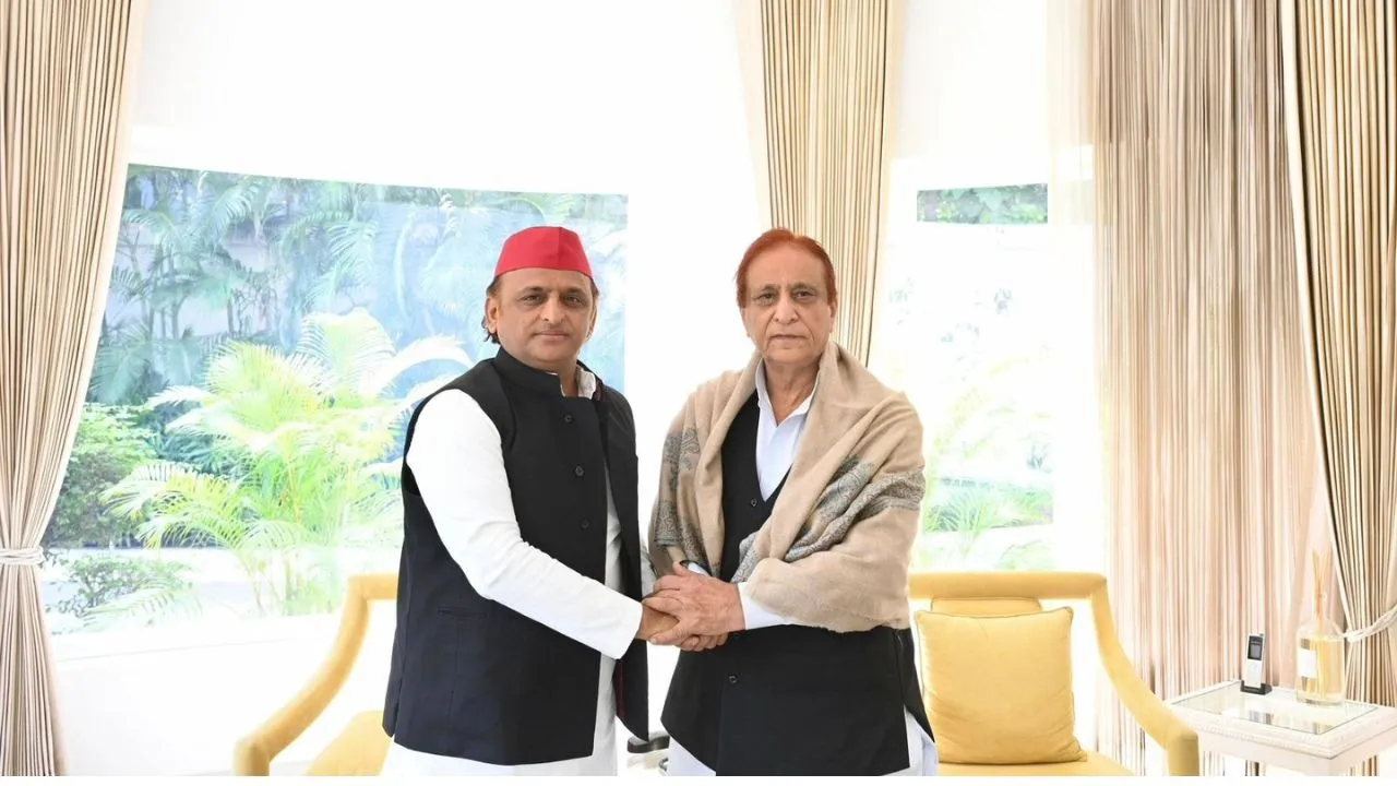 azam khan and akhilesh yadav