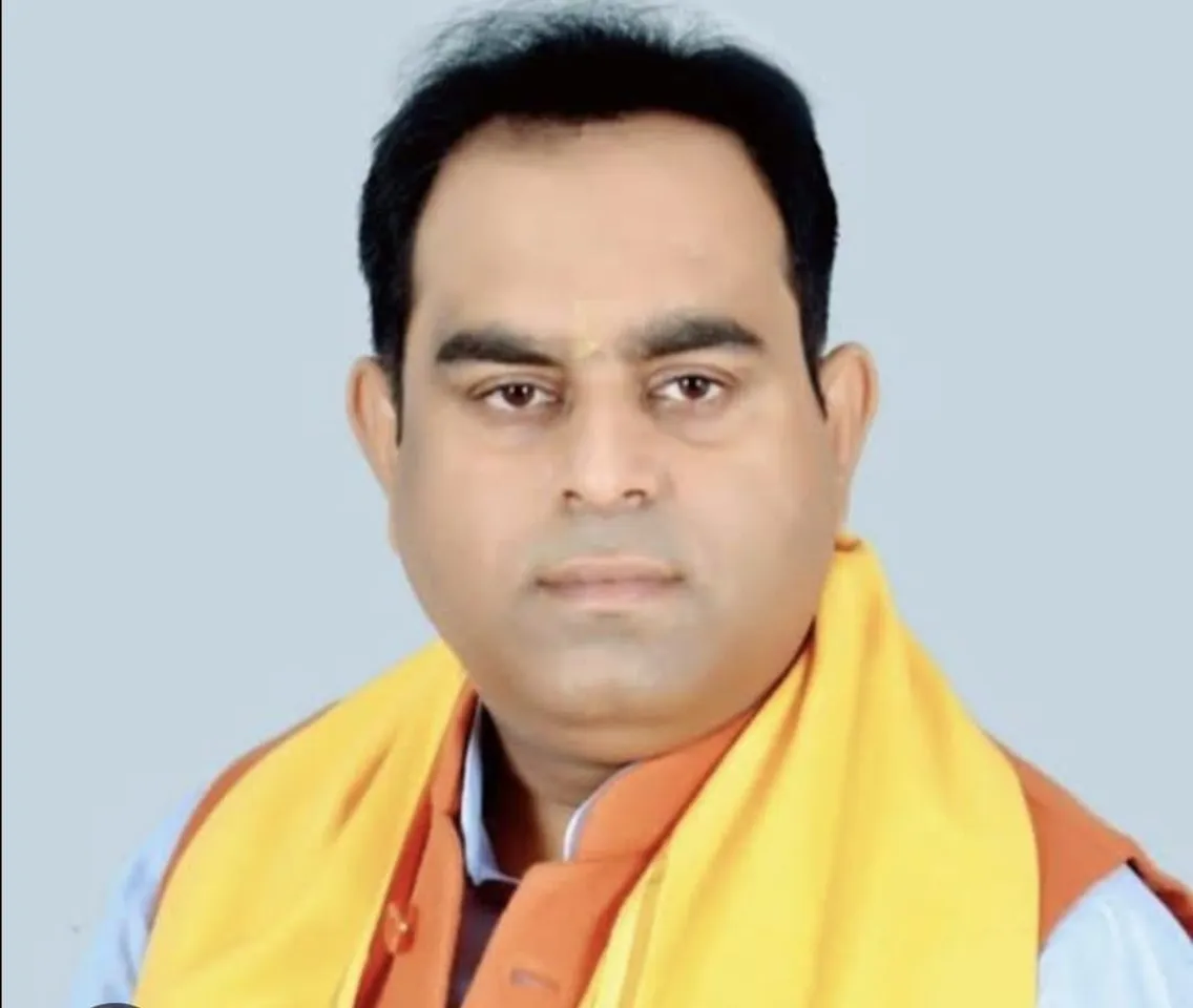 आयुष मंत्रालय में हिंदी सलाहकार समिति की गवर्निंग बॉडी के सदस्य दक्ष शर्मा पाराशर