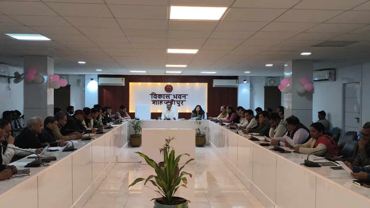 मतदाता सूची पुनरीक्षण कार्य में गंभीर लापरवाही; ADM ने दी कड़ी चेतावनी