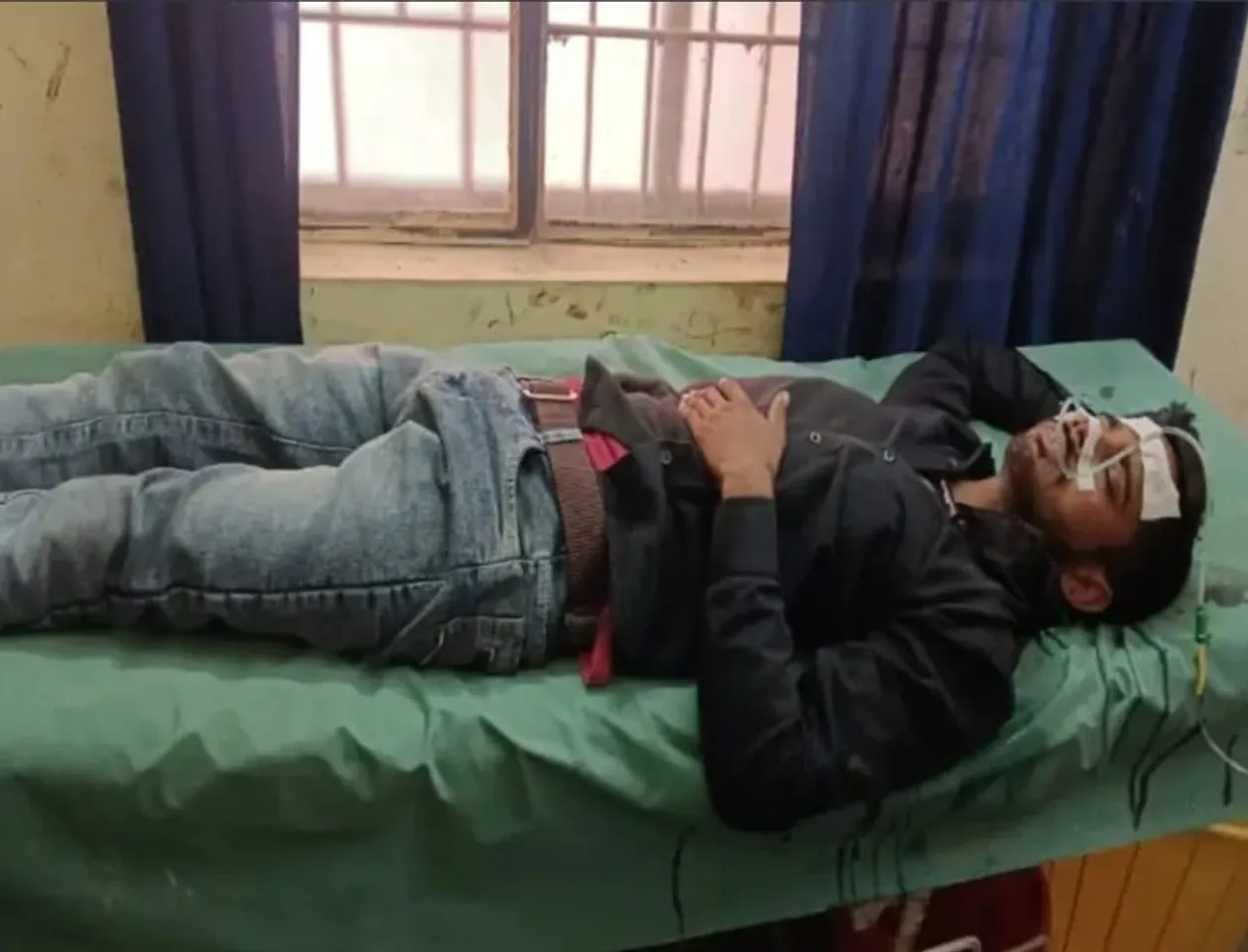 मेडिकल कालेज में भर्ती किसान