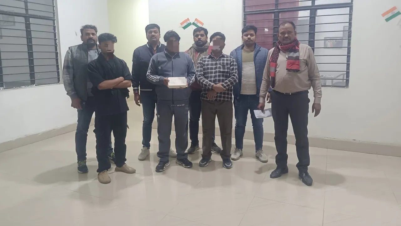 Heroin Smugglers Arrested