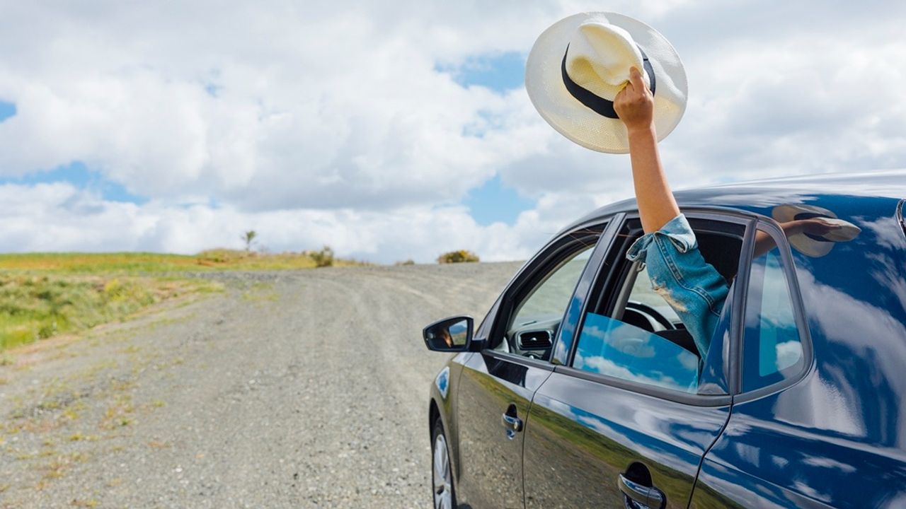 Bank Seized Cars : कम दाम में कार चाहिए? बैंक की ई-नीलामी में ऐसे लगा सकते हैं बोली, स्टेप-बाय-स्टेप गाइड 