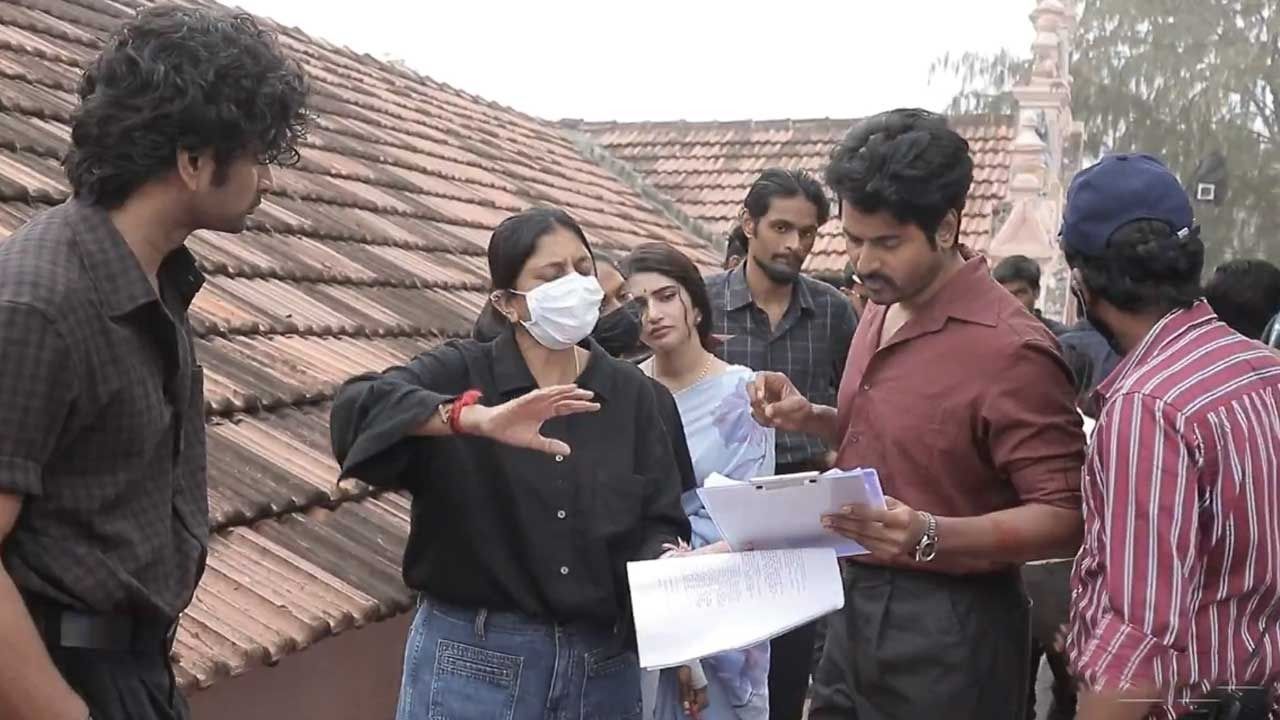 சுதா கொங்கராவிற்கு வாழ்த்து தெரிவித்த ‘பராசக்தி’ படக்குழு