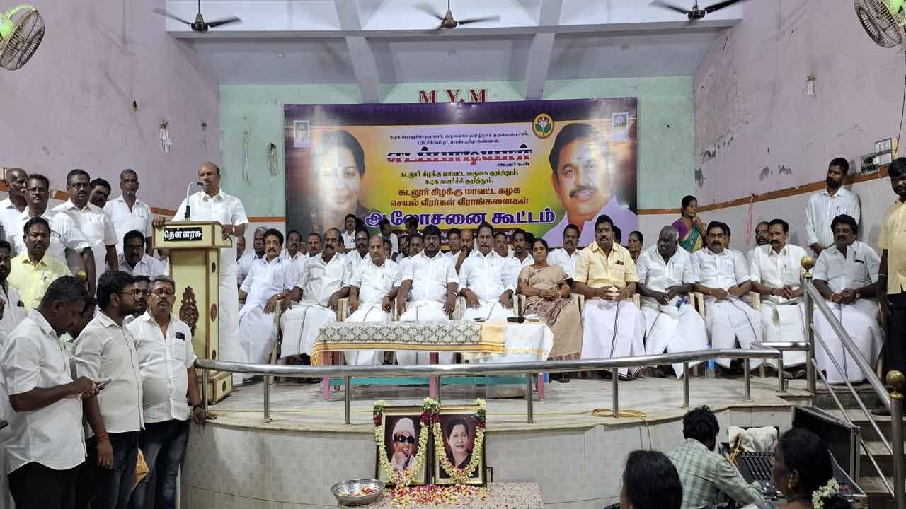 கடலூர் மாவட்டத்திற்கு முதல்வரைத் தொடர்ந்து எடப்பாடி பழனிச்சாமி சுற்றுப்பயணம்!