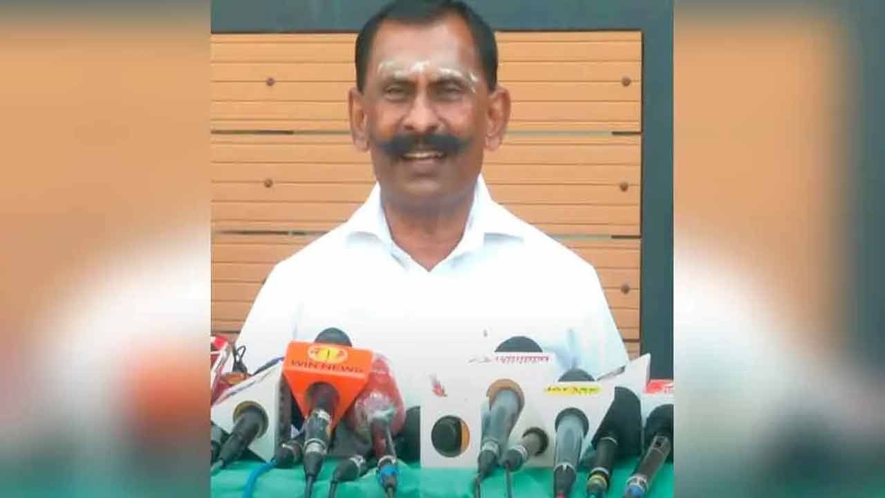 முன்னாள் ஐ.ஜி. பொன் மாணிக்கவேல் மீது குற்றப்பத்திரிகை தாக்கல்!