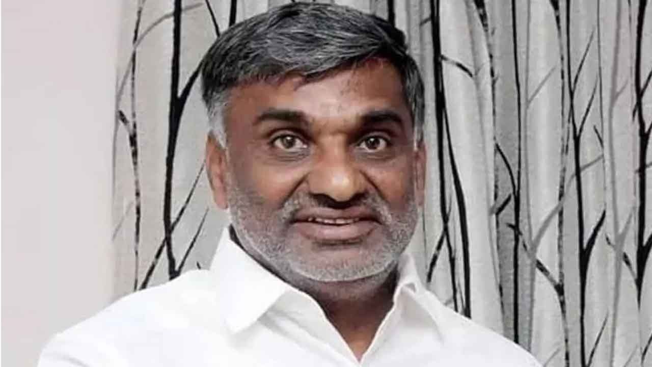 மாஜி அமைச்சர் வீரமணி உள்ளிட்ட அதிமுகவினர் கைது!