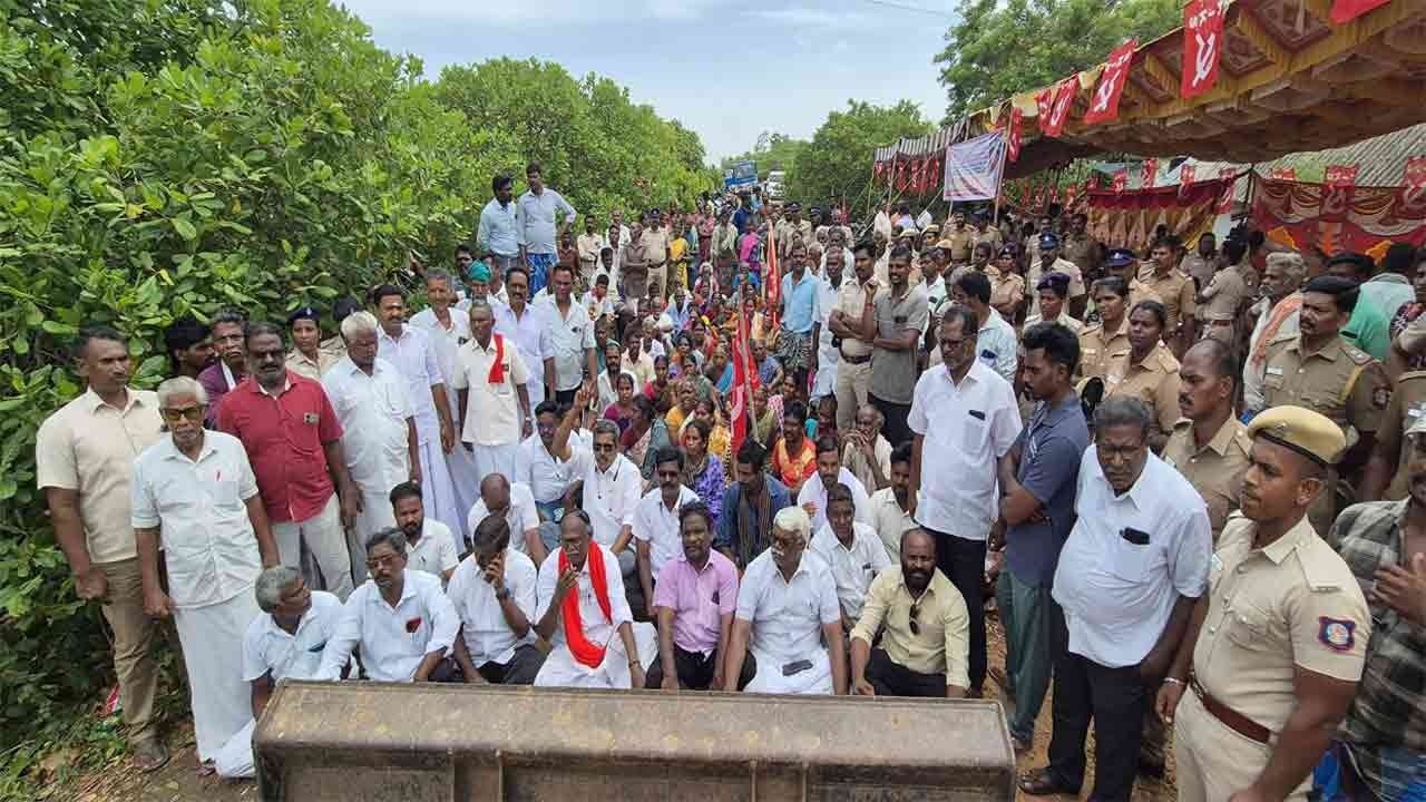 முதல்வர் அறிவித்த புதிய திட்டத்திற்கு உயர்நீதிமன்றம் தடை!