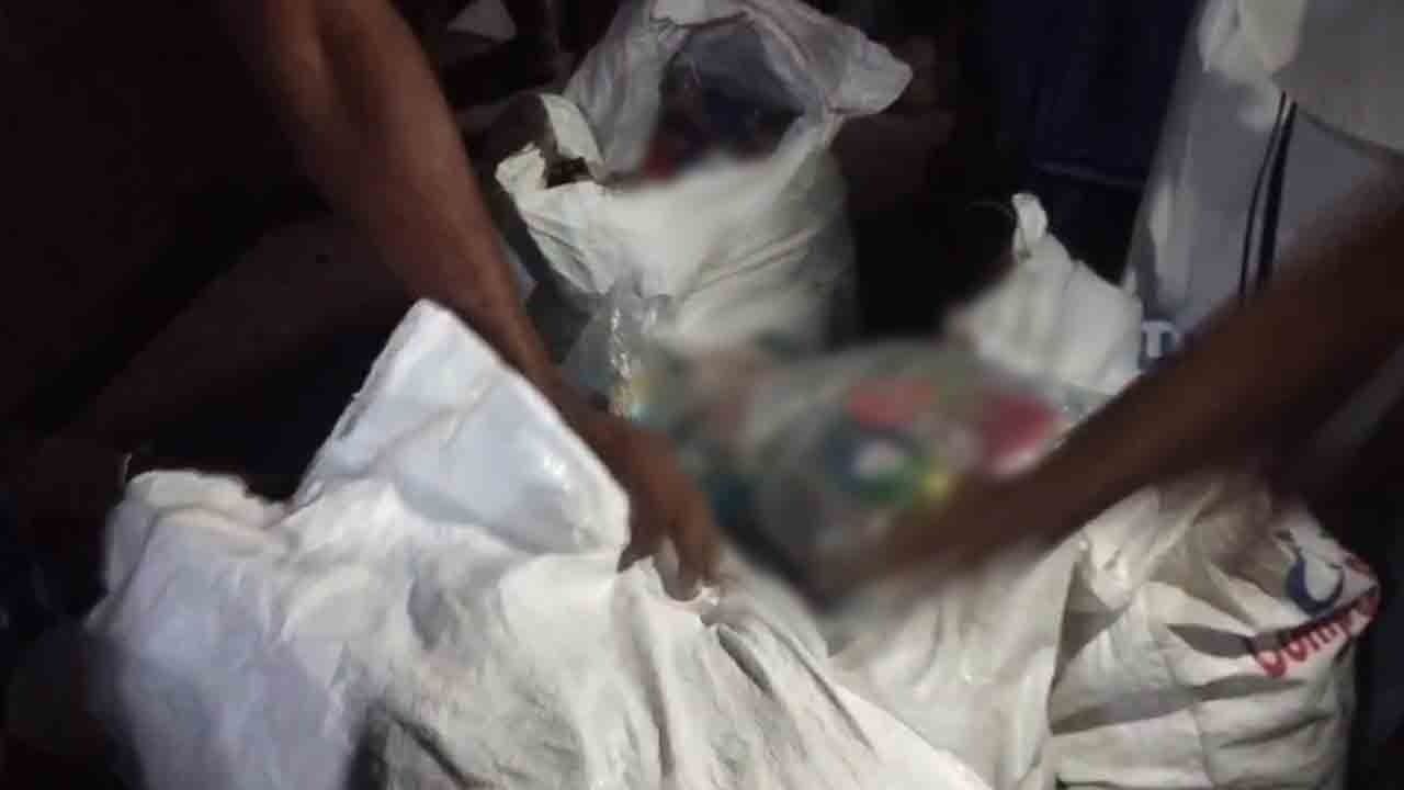 புத்தகப் பையில்  குட்கா பொருட்கள்; மிட்டாய் என நினைத்துச் சாப்பிட்ட பள்ளி மாணவர்கள்!
