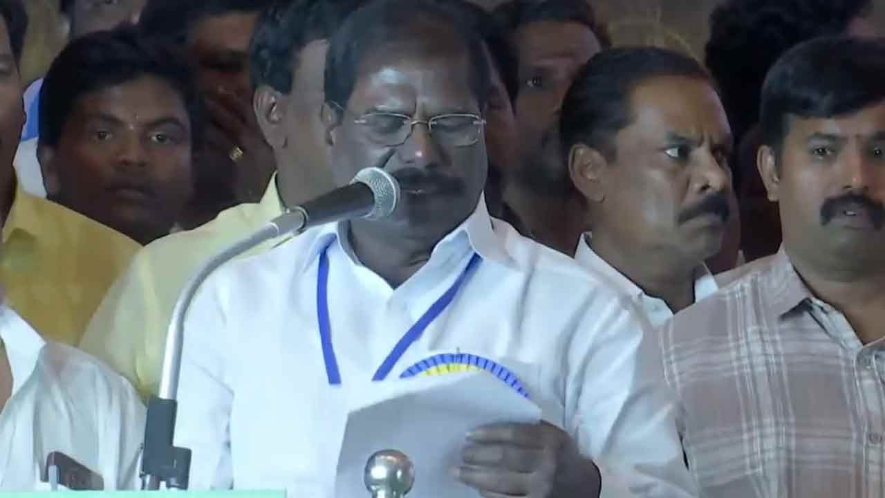 பா.ம.க. விதிகளில் திருத்தம்; பொதுக்குழுவில் அதிரடித் தீர்மானங்கள் நிறைவேற்றம்!
