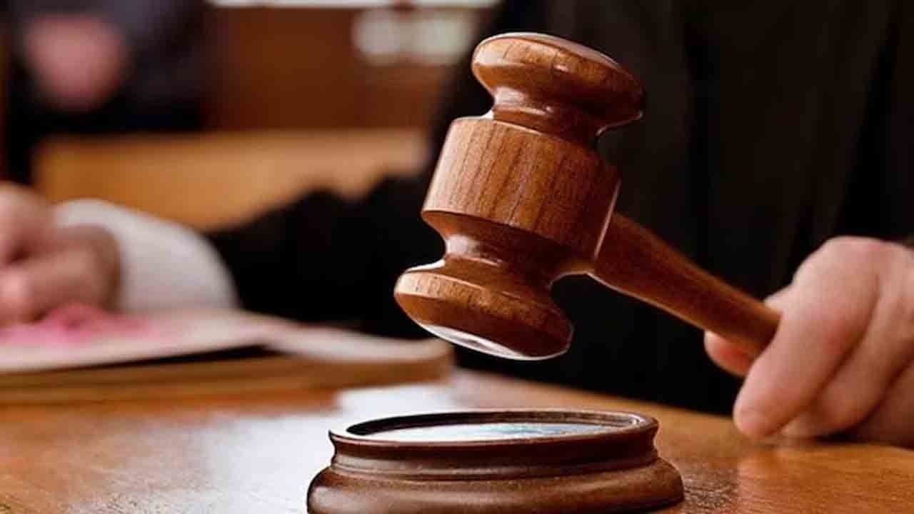 ‘சம்மதத்துடன் கூடிய உடலுறவு பாலியல் வன்கொடுமை அல்ல’ - இளைஞரை விடுவித்த நீதிமன்றம்