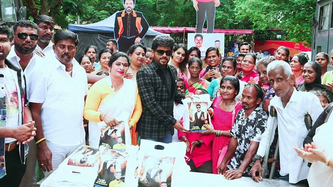 மாற்றுத்திறனாளிகளுக்கு நலத்திட்ட உதவிகளை வழங்கிய லெஜண்ட் சரவணன்