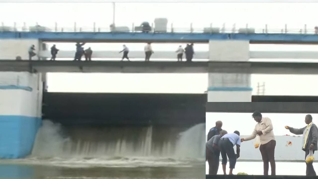 கனமழை எதிரொலி- பூஜை செய்யப்பட்டு செம்பரம்பாக்கம் ஏரியில் நீர் திறப்பு