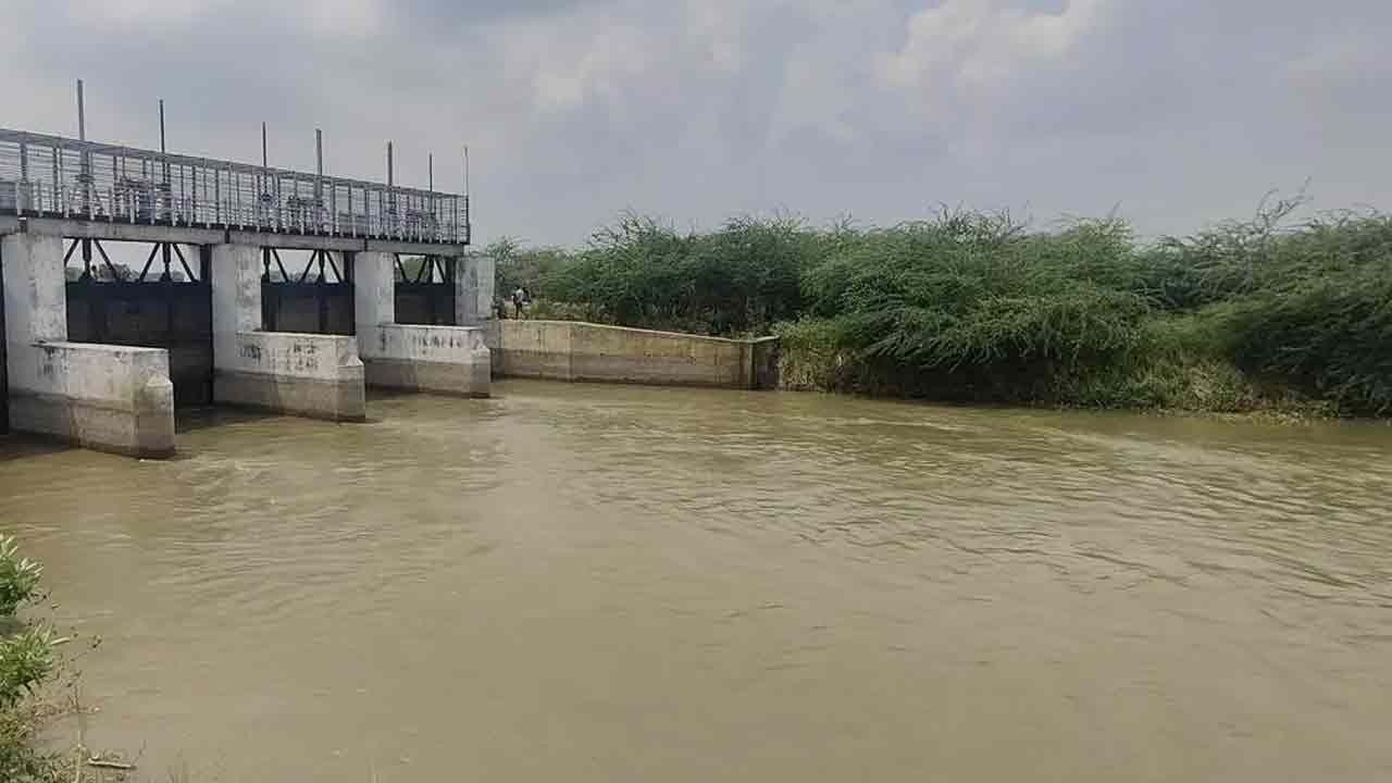 கீழணையில் நீர் திறப்பு அதிகரிப்பு-கரையோர மக்களுக்கு எச்சரிக்கை
