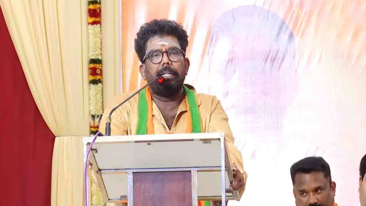 “நாய் வாலாட்டலாம், வால் நாயை ஆட்டக்கூடாது” - கனல் கண்ணன் பேச்சு