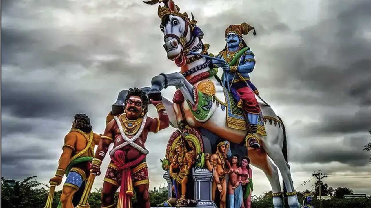 பிரசன்னத்தில் மறைபொருளாய் வரும் அருளும் குலதெய்வம்! -மேல்மருவத்தூர் எஸ். கலைவாணி