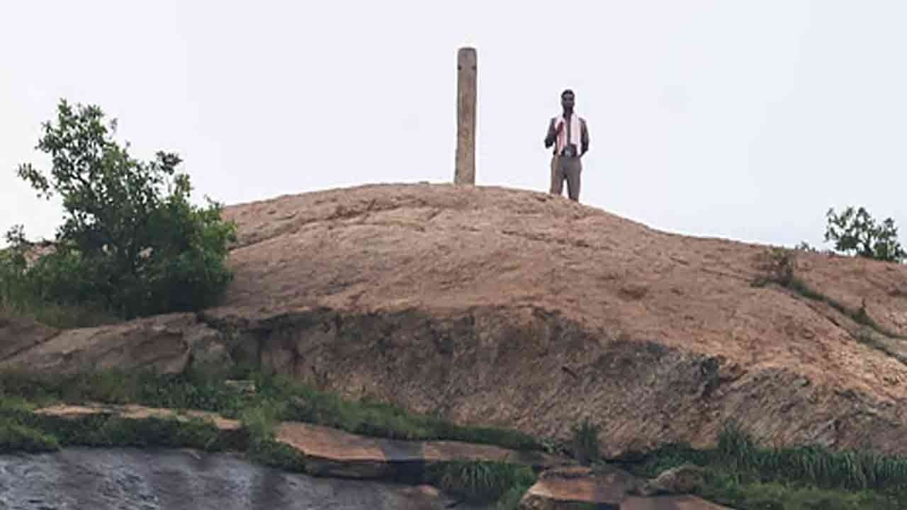 'திடீரென இந்த தூண் எங்கிருந்து வந்தது?'-கோவில் தரப்பு பரபரப்பு வாதம்