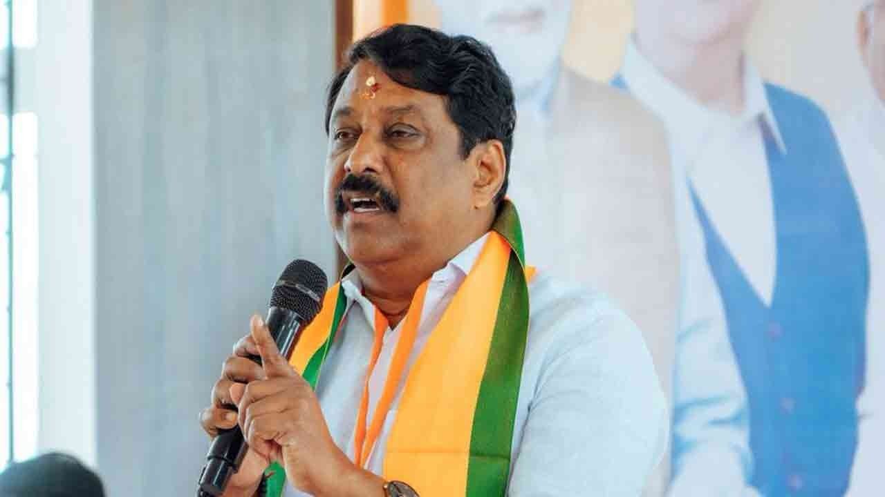 ரூ. 10.50 லட்சத்துடன் சிக்கிய பா.ஜ.க. நிர்வாகி; உட்கட்சி எதிரிகளால் உறக்கம் தொலைத்த நயினார்!