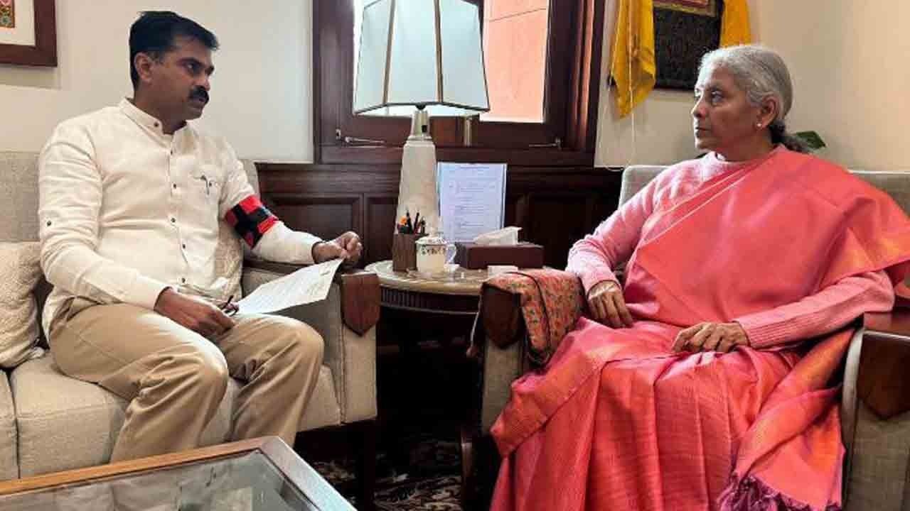 நிர்மலா சீதாராமனை சந்தித்த காரணம்... - துரை வைகோ!