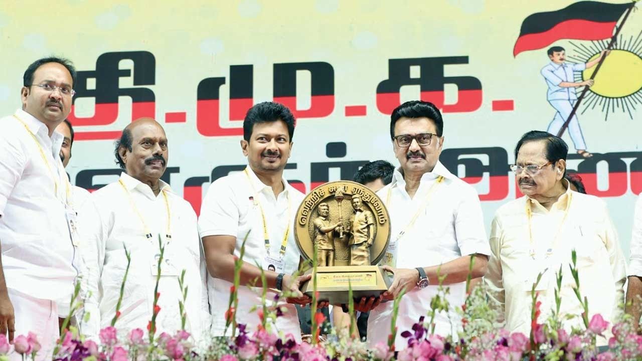 டேஞ்சரஸ் உதயநிதி! களத்திற்கு ரெடியான இளைஞரணி!