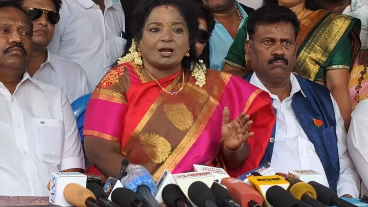'ஓட்டு வங்கிக்காக மட்டுமே  ஒட்டிக் கொண்டிருக்கிறார்கள்'-தமிழிசை விமர்சனம்
