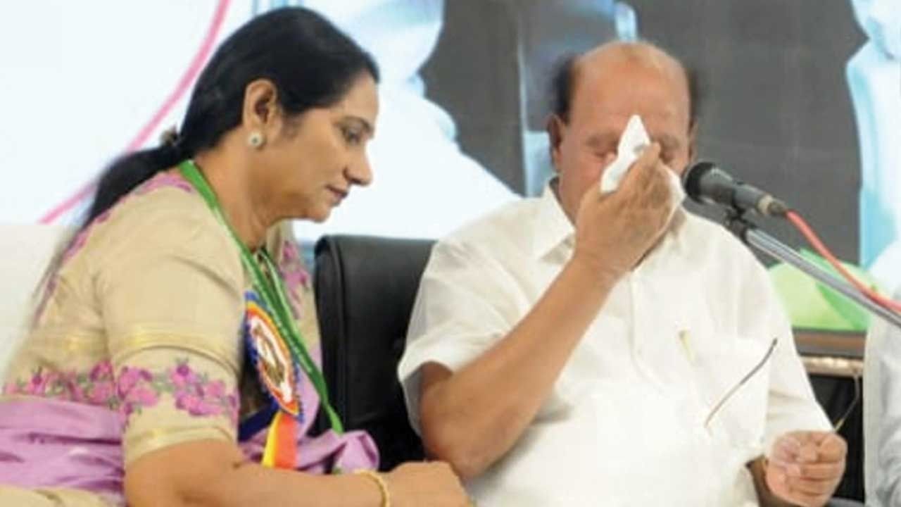 முதுகில் குத்திய அன்புமணி! - பொதுக்குழுவில் டாக்டர் ராமதாஸ்  கண்ணீர்!