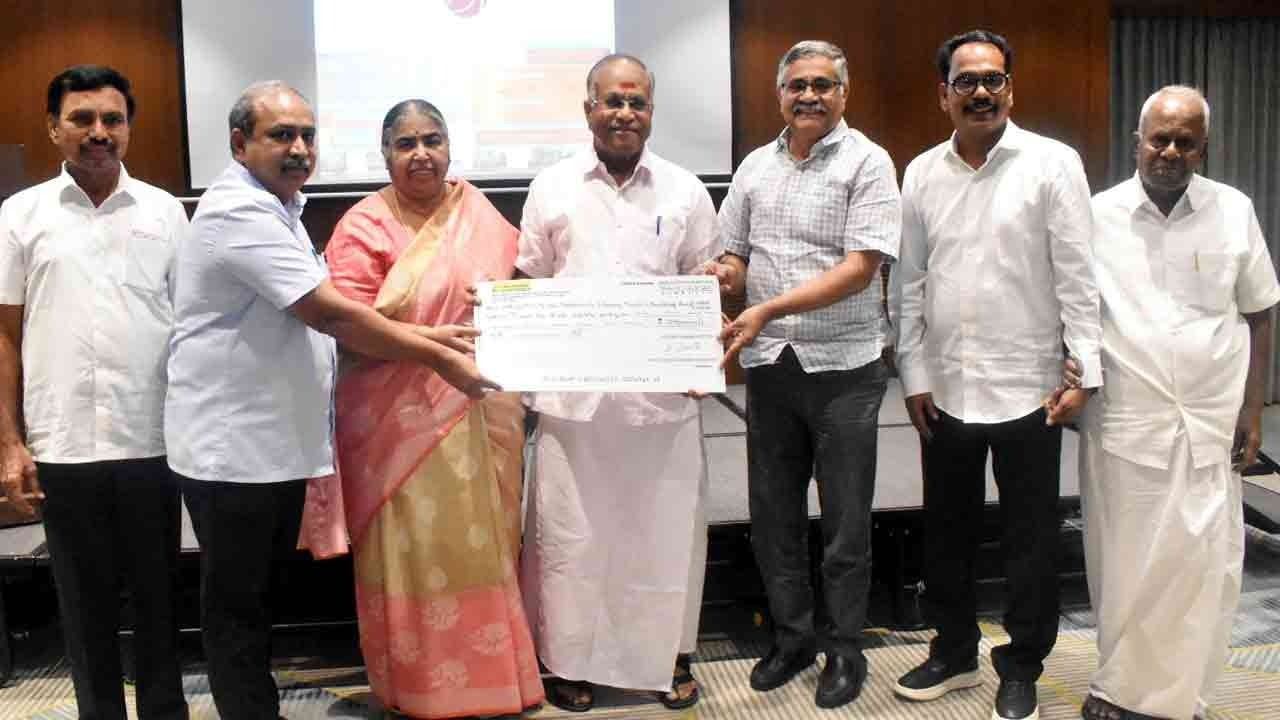 'தமிழ் அறிவு வளாகம்' அமைக்கும் திட்டம் : சக்தி மசாலா நிறுவனத்தின் சார்பில் ரூ. 25 லட்சம் நன்கொடை!