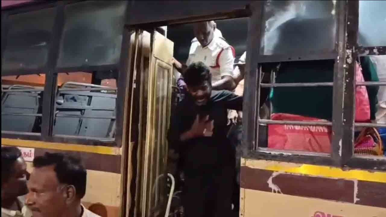 அரசு பேருந்தில் மாணவிக்கு சீண்டல்; இளைஞருக்கு தர்ம அடி!