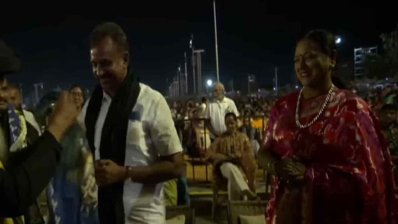 அதிமுகவுடன் தேமுதிக கூட்டணி பேச்சு?; சிவராத்திரி விழாவில் நடந்த சந்திப்பு!