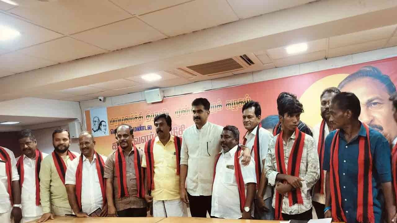 துரை வைகோ முன்னிலையில் மதிமுகவில் இணைந்த தன்னார்வு தொண்டு அமைப்பினர்!