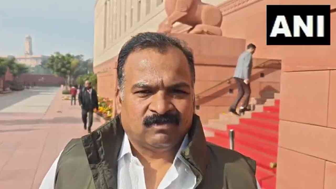 “தலைமை ஒரு முடிவை எடுக்கும்போது அதனை ஏற்றுக்கொள்கிறோம்” -  மாணிக்கம் தாகூர் எம்.பி.!